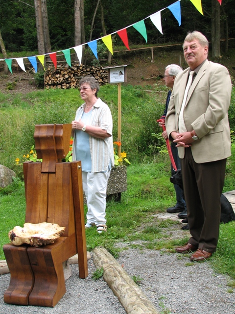 Bürgermeister Franz und Gudrun Desch begrüßen die Besucher