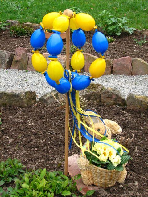 Ein traditioneller Osterbaum auch Palmbuschen genannt